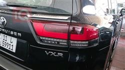 تۆیۆتا لاند کروزەر